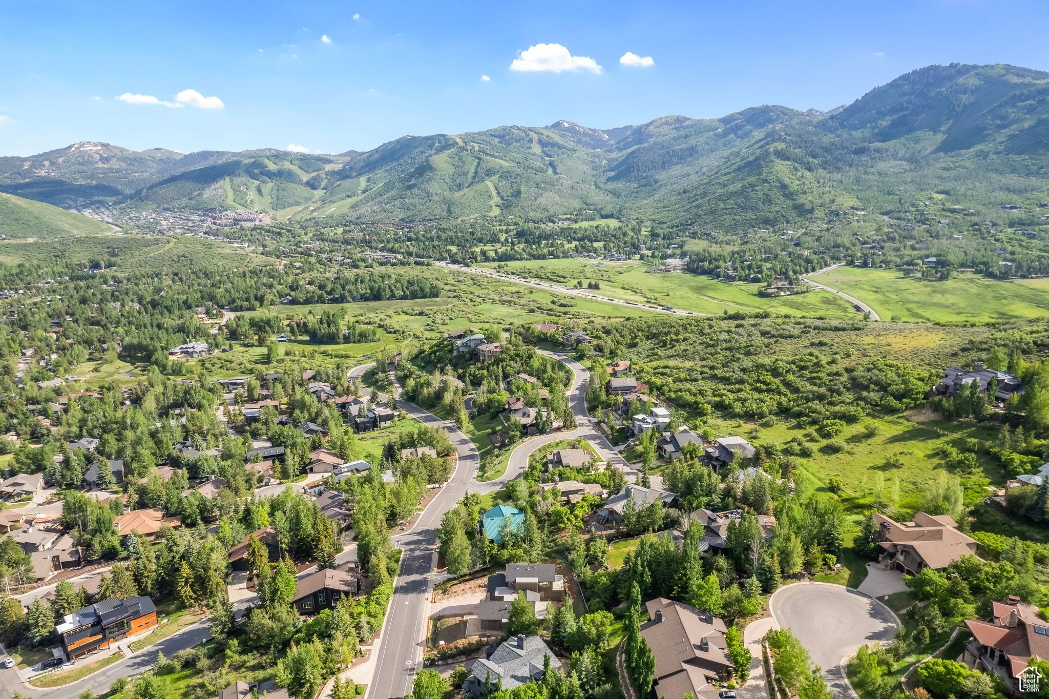 Park City, Utah 84060, United States, 5 Bedrooms Bedrooms, ,4 BathroomsBathrooms,Residential,Pending,50127