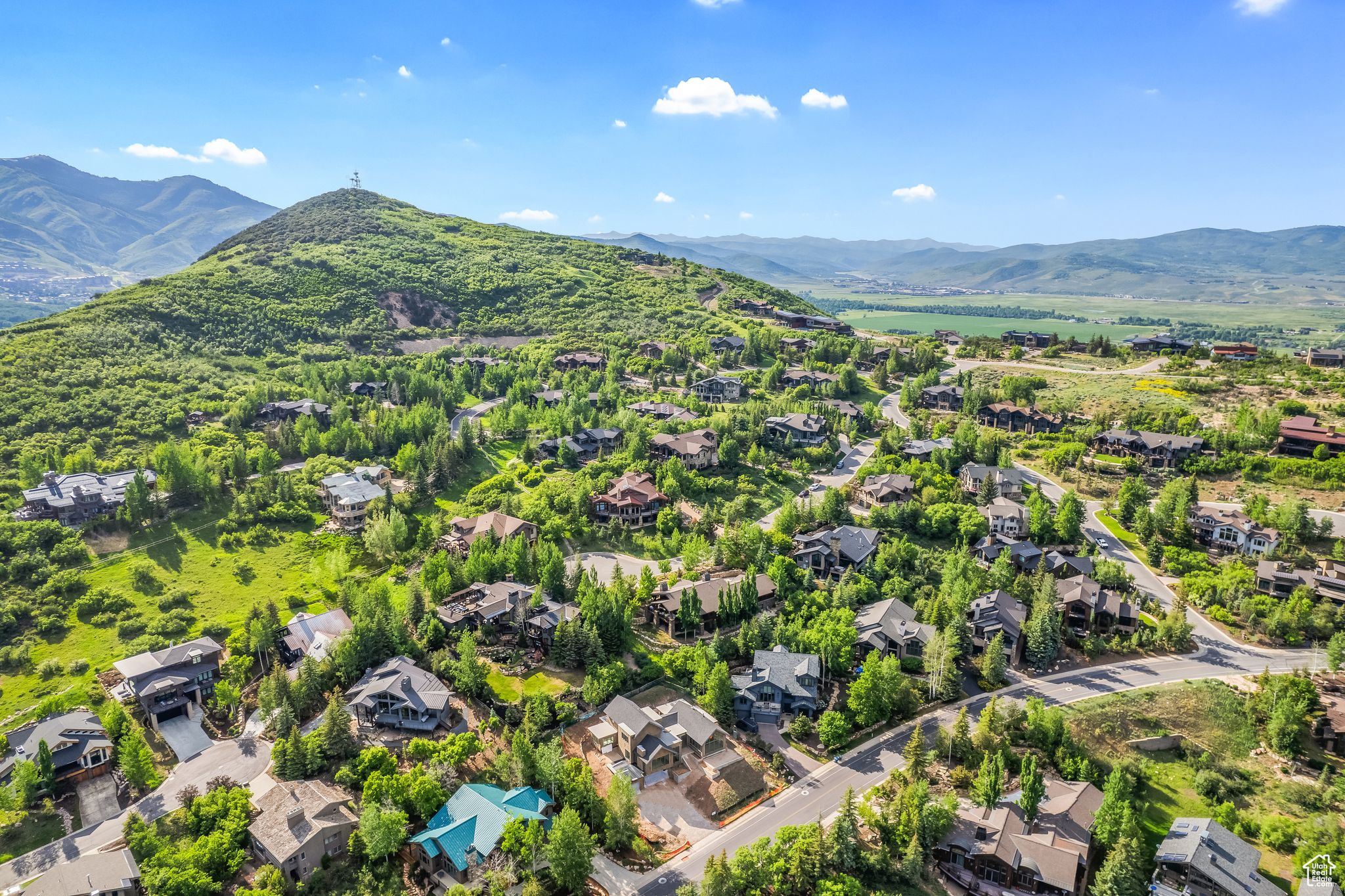 Park City, Utah 84060, United States, 5 Bedrooms Bedrooms, ,4 BathroomsBathrooms,Residential,Pending,50127