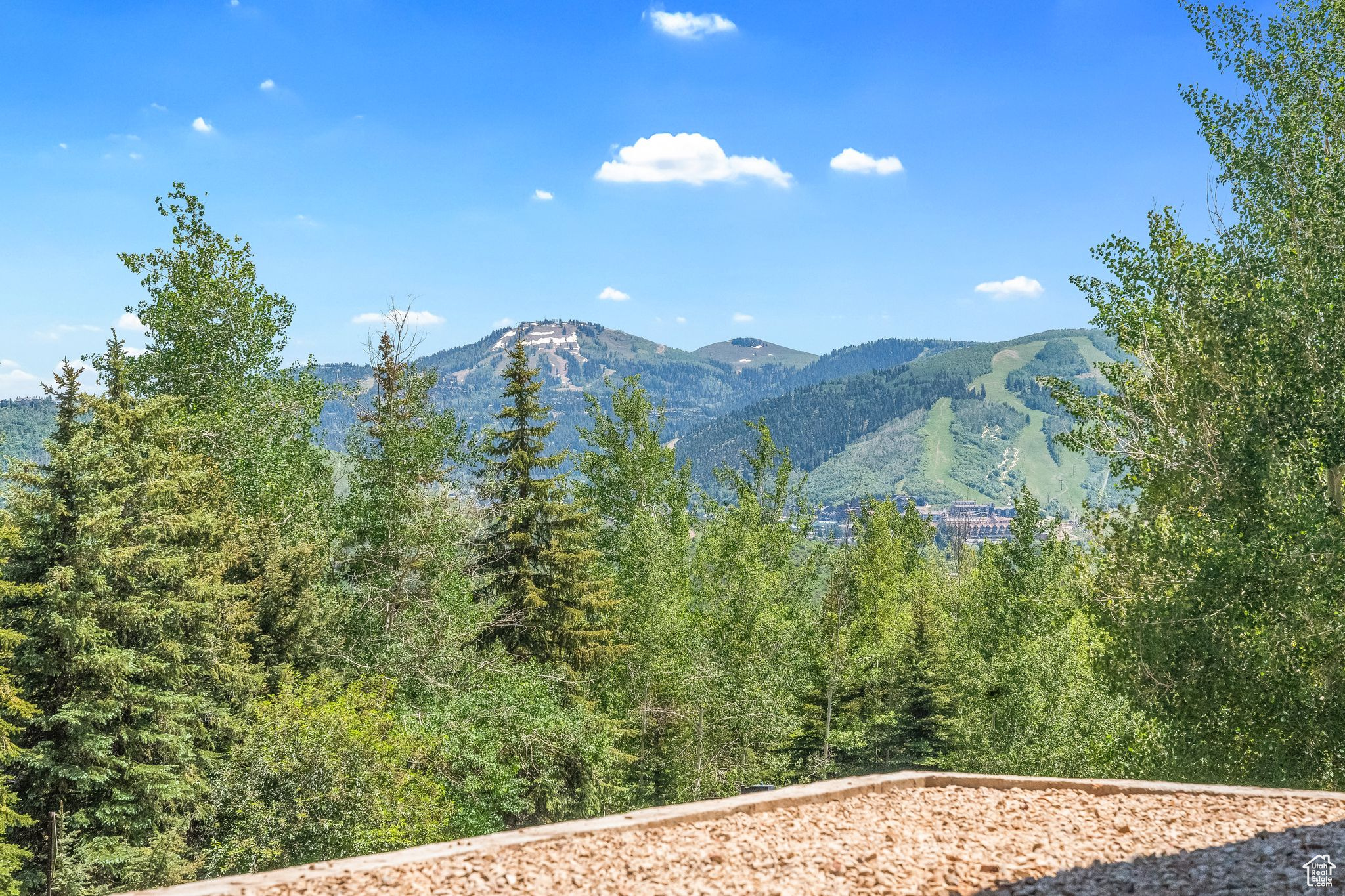 Park City, Utah 84060, United States, 5 Bedrooms Bedrooms, ,4 BathroomsBathrooms,Residential,Pending,50127