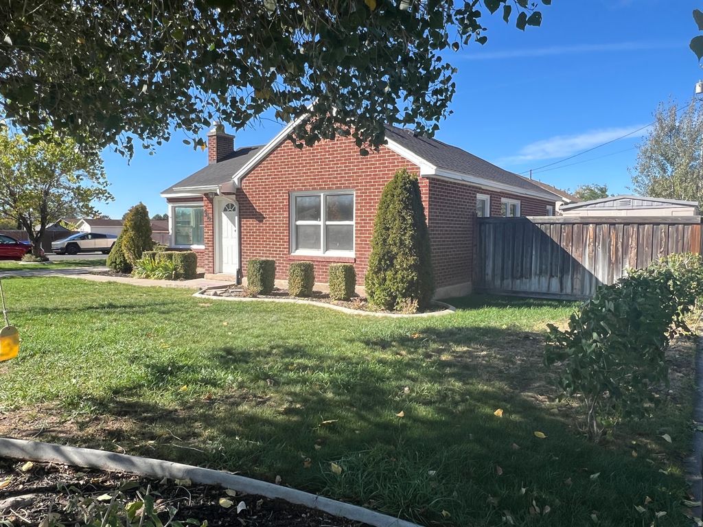 Photo of 492 S 400 W, Orem, UT 84058 (MLS # 2125952)