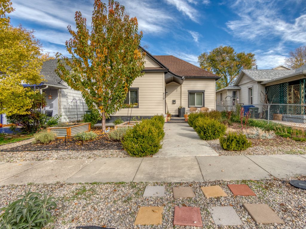 Photo of 829 E HARRISON AVE, Salt Lake City, UT 84105 (MLS # 2122278)