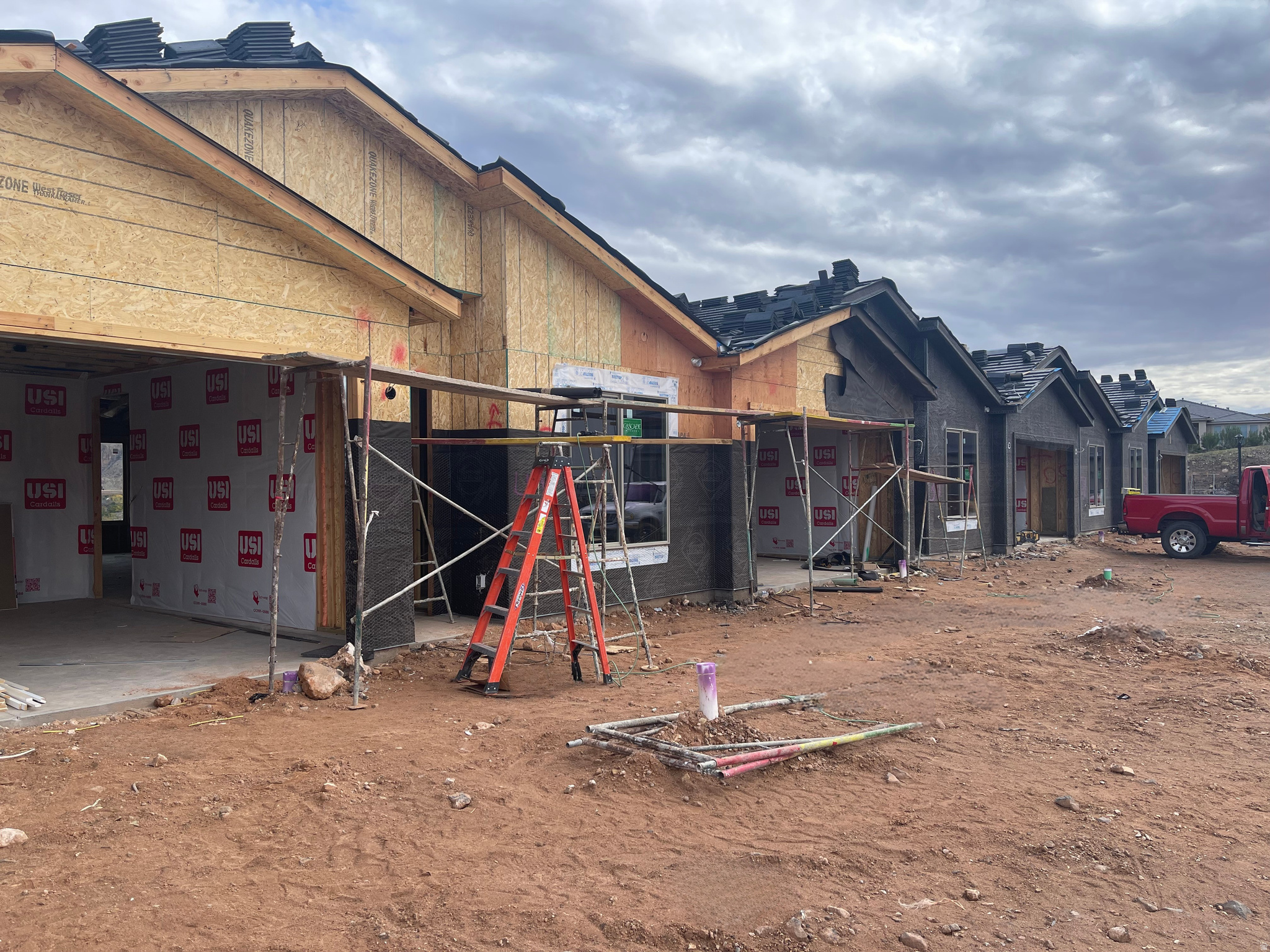 HURRICANE VIEWS - Residential Income