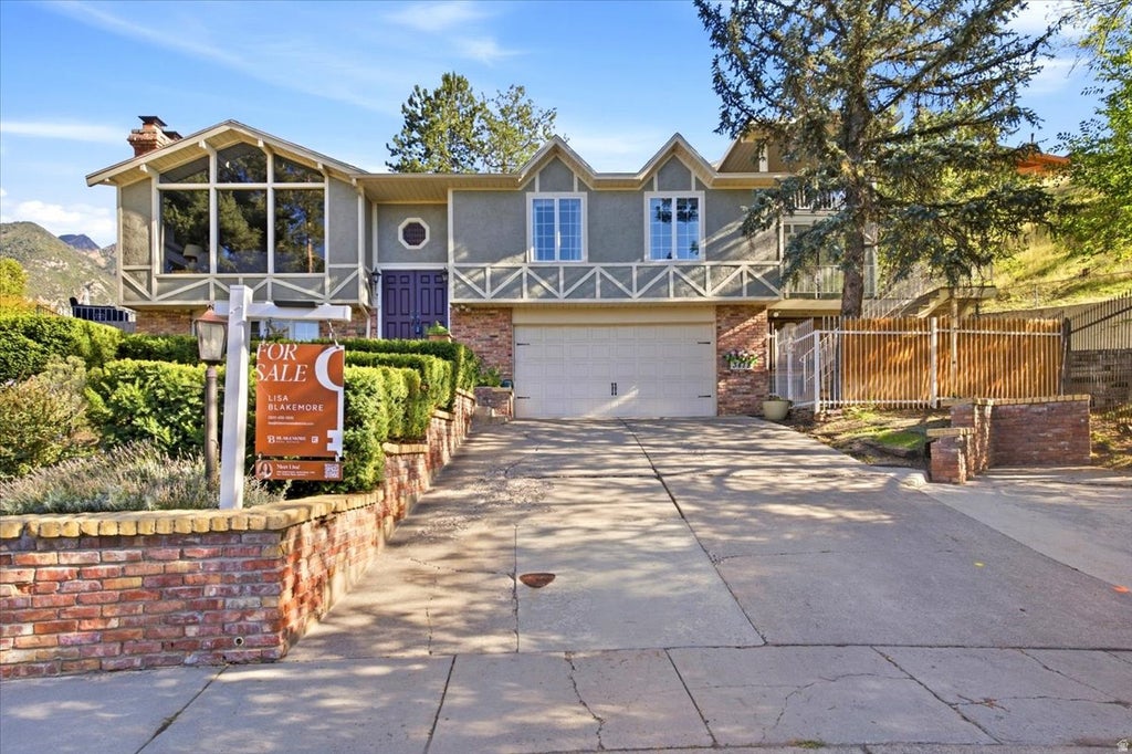 Photo of 3418 E ANTLER WAY S, Salt Lake City, UT 84121 (MLS # 2183703)