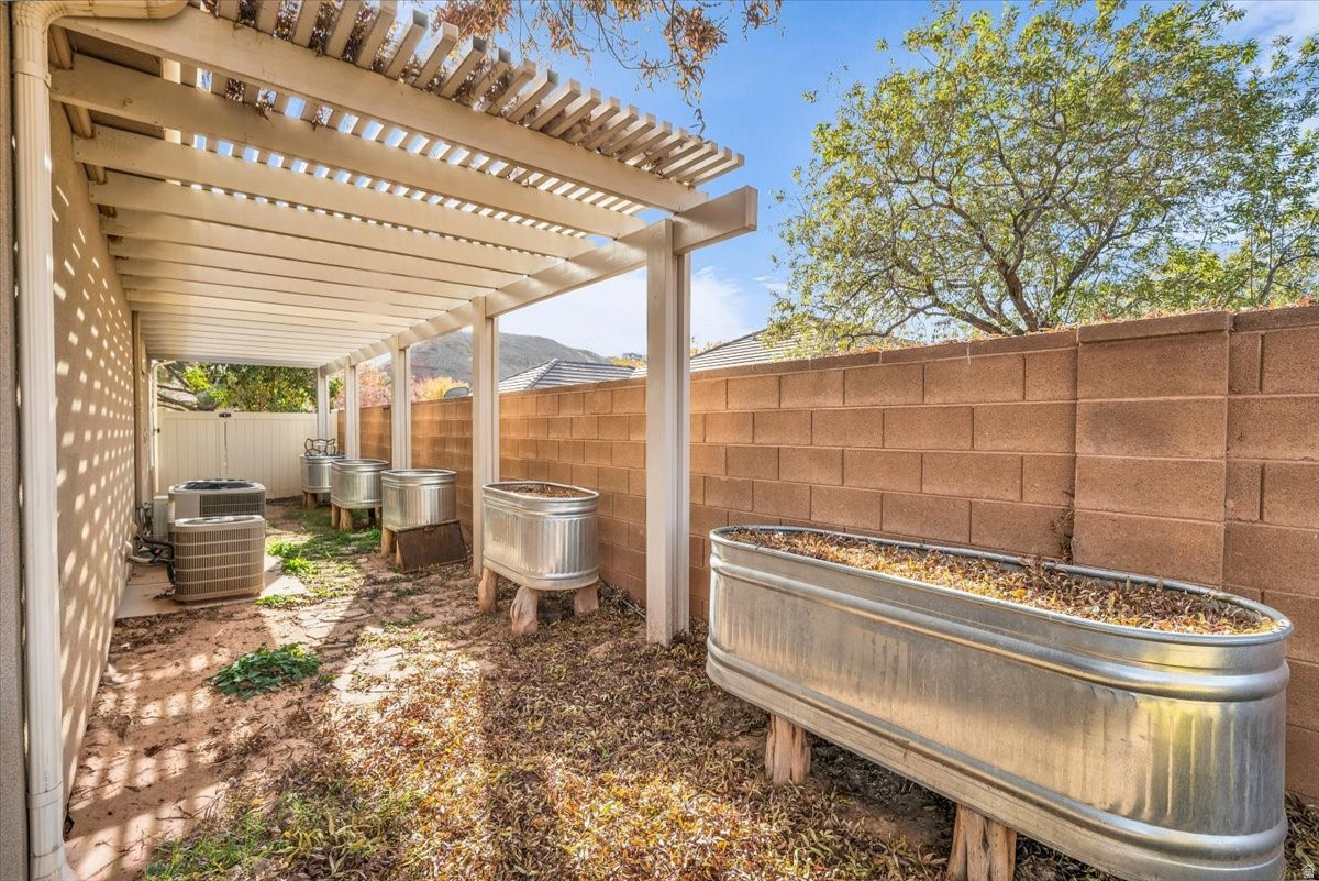 DESERT MEADOWS SUB - Residential