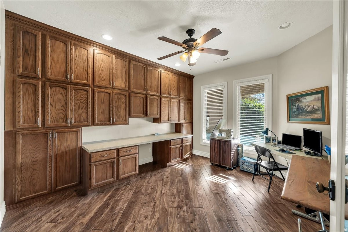 DESERT MEADOWS SUB - Residential