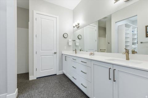 Tiny photo for 1205 W GRAYSON DR, Saint George, UT 84790 (MLS # 2179994)