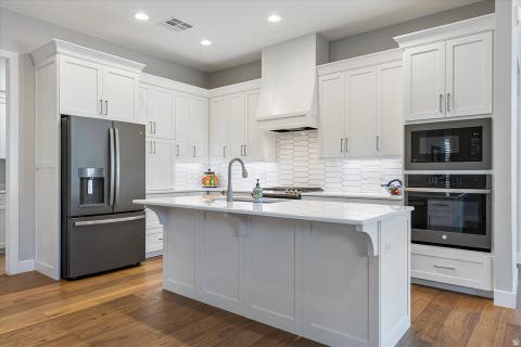 Tiny photo for 1205 W GRAYSON DR, Saint George, UT 84790 (MLS # 2179994)