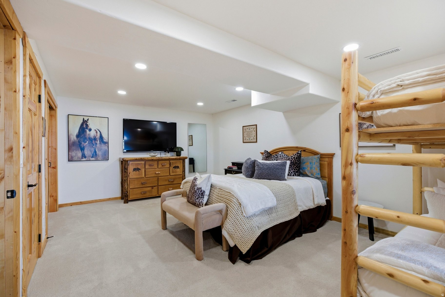 CEDAR HIGHLANDS - Residential