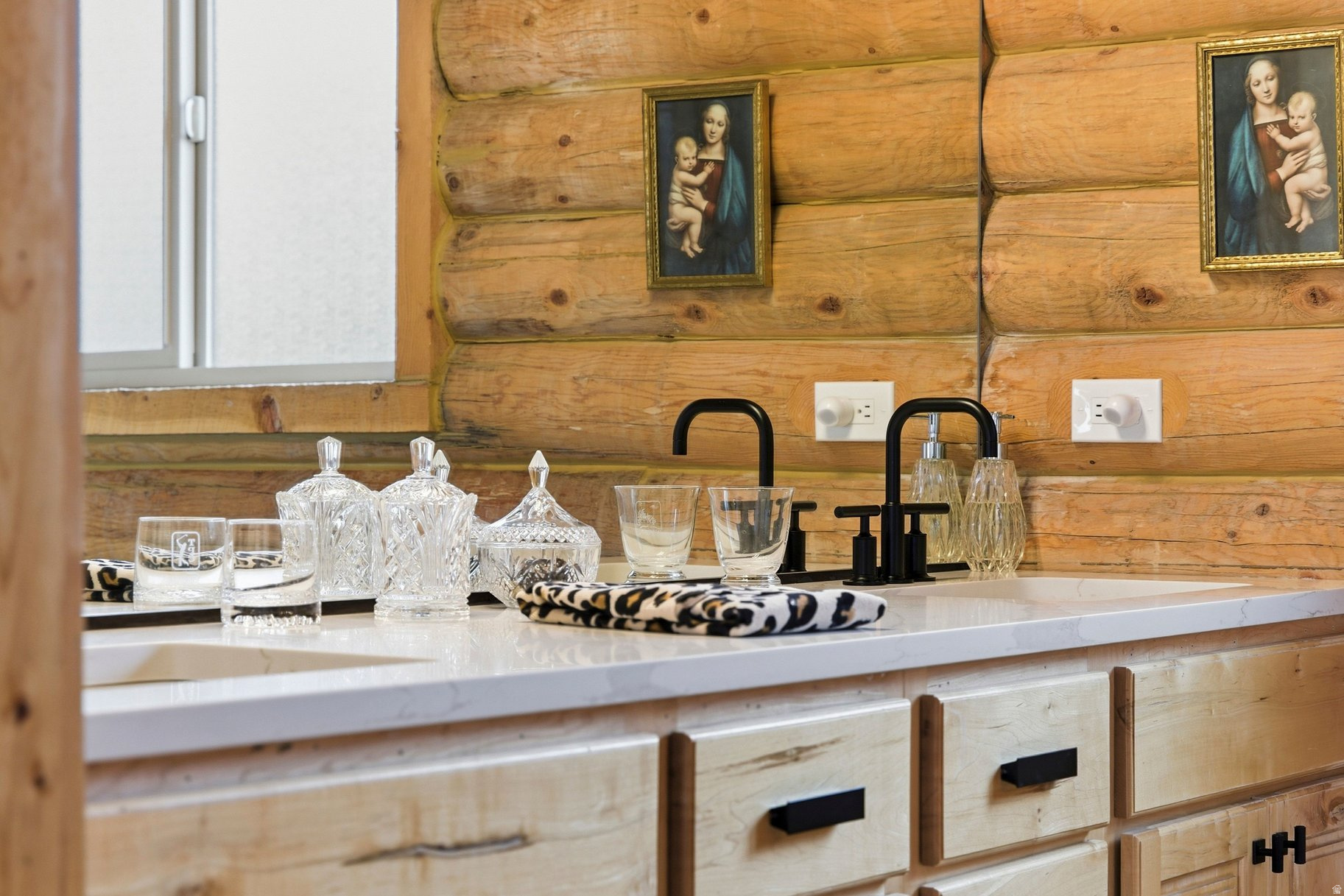 CEDAR HIGHLANDS - Residential