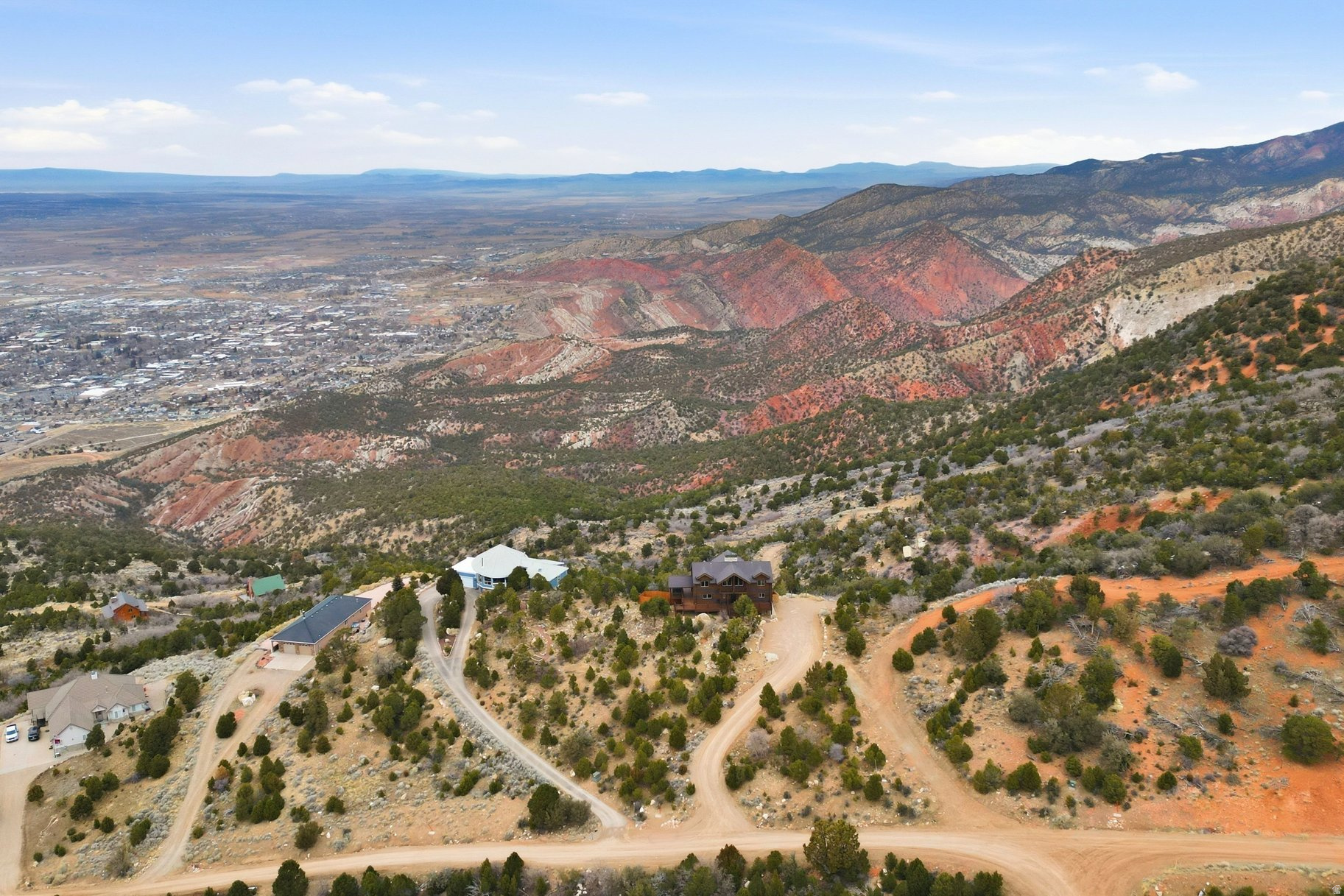 CEDAR HIGHLANDS - Residential