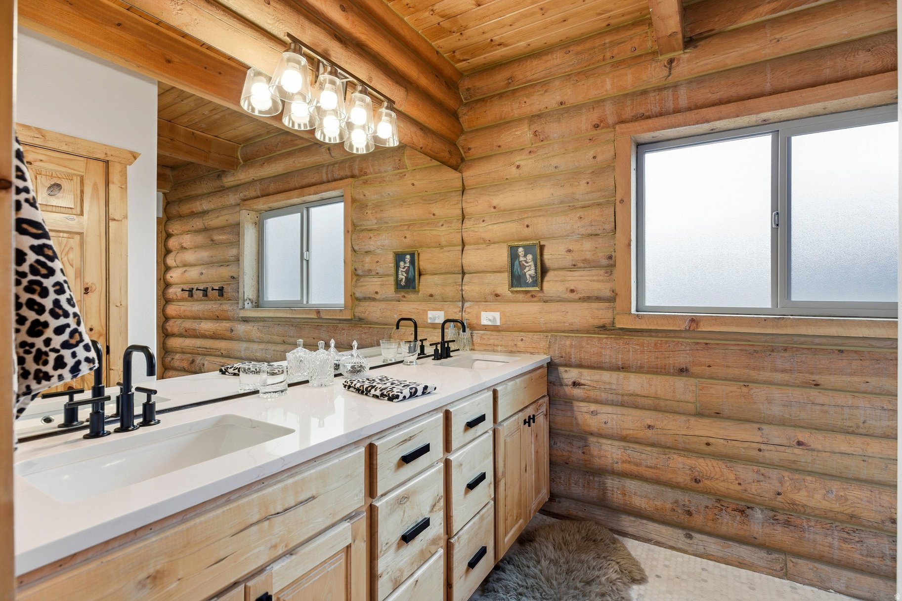 CEDAR HIGHLANDS - Residential