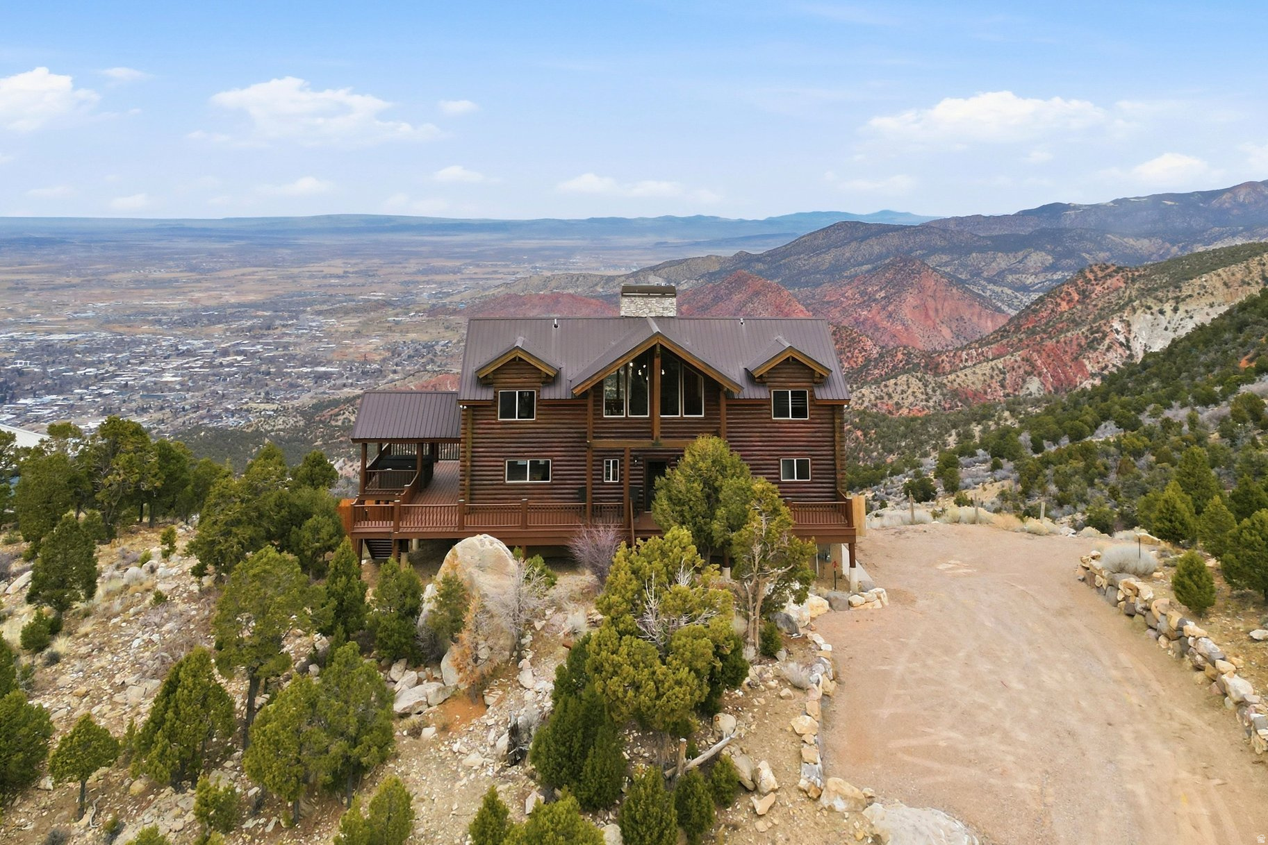 CEDAR HIGHLANDS - Residential