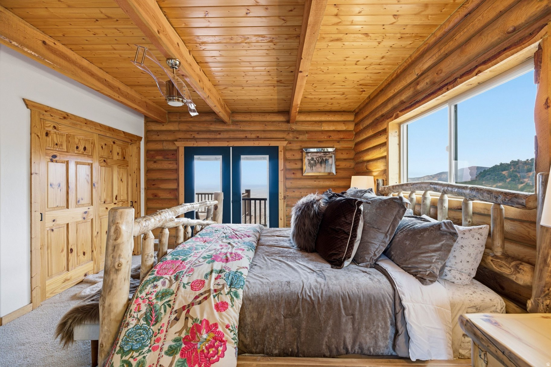 CEDAR HIGHLANDS - Residential