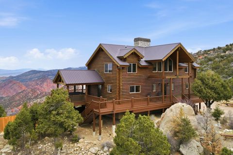 Photo of 1967 S HIGH CEDAR VIEW DR #16, Cedar City, UT 84720 (MLS # 2137248)