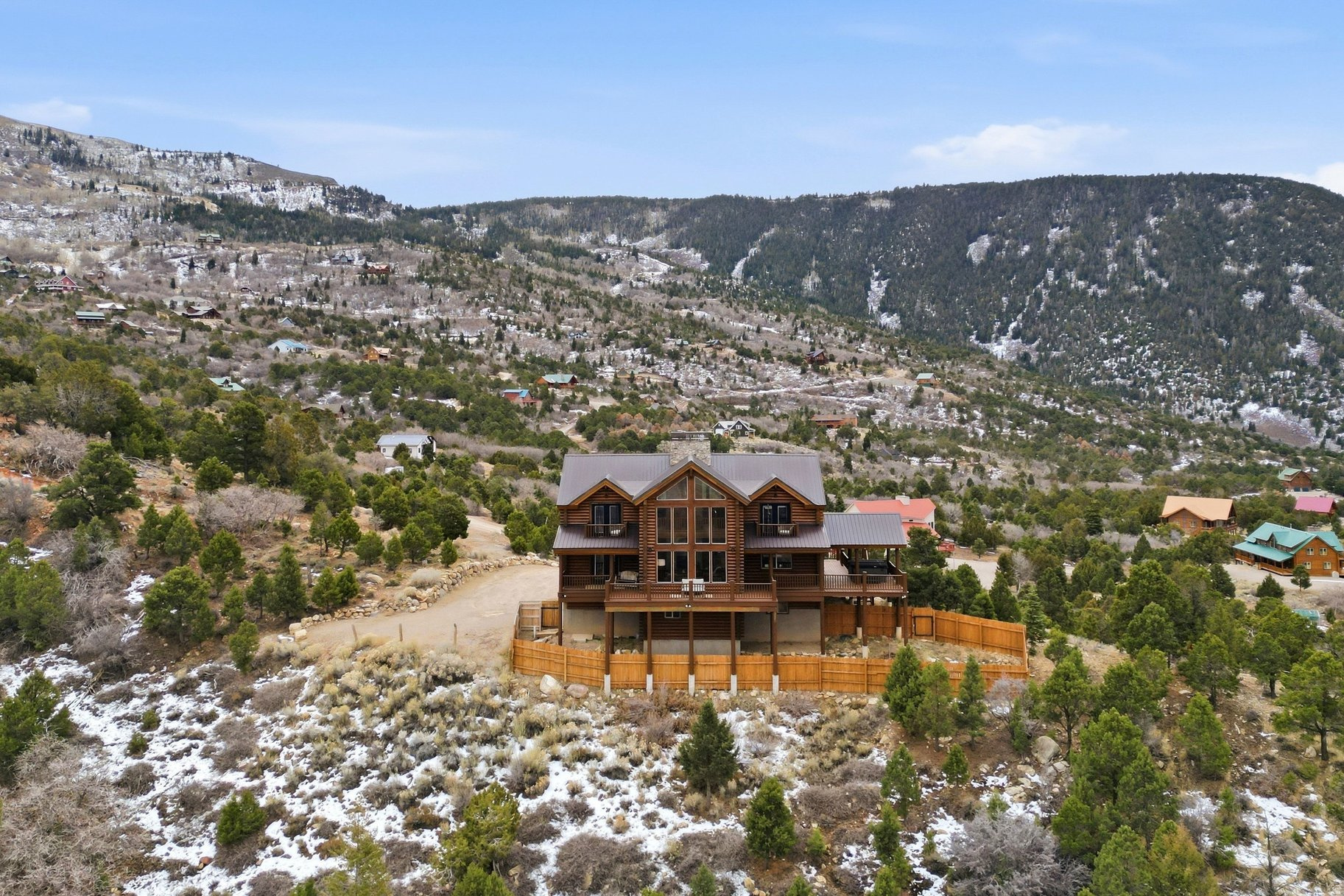 CEDAR HIGHLANDS - Residential