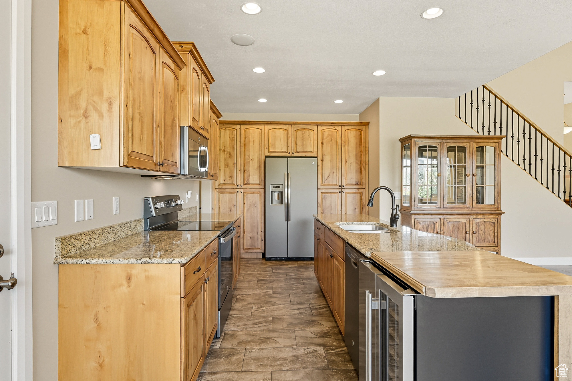 EAGLE RIDGE AT SOUTH MOUNTAIN - Residential