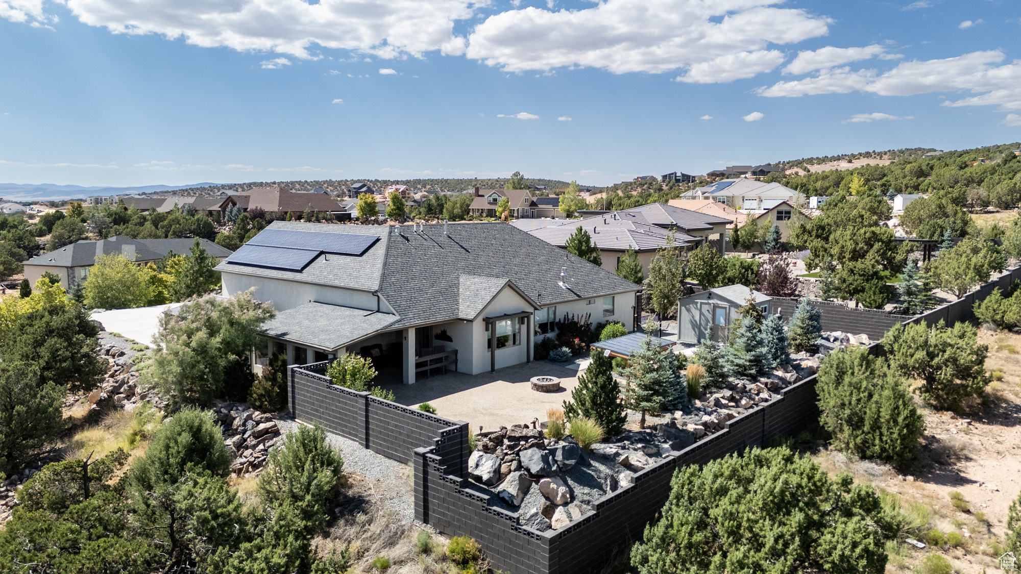 EAGLE RIDGE AT SOUTH MOUNTAIN - Residential