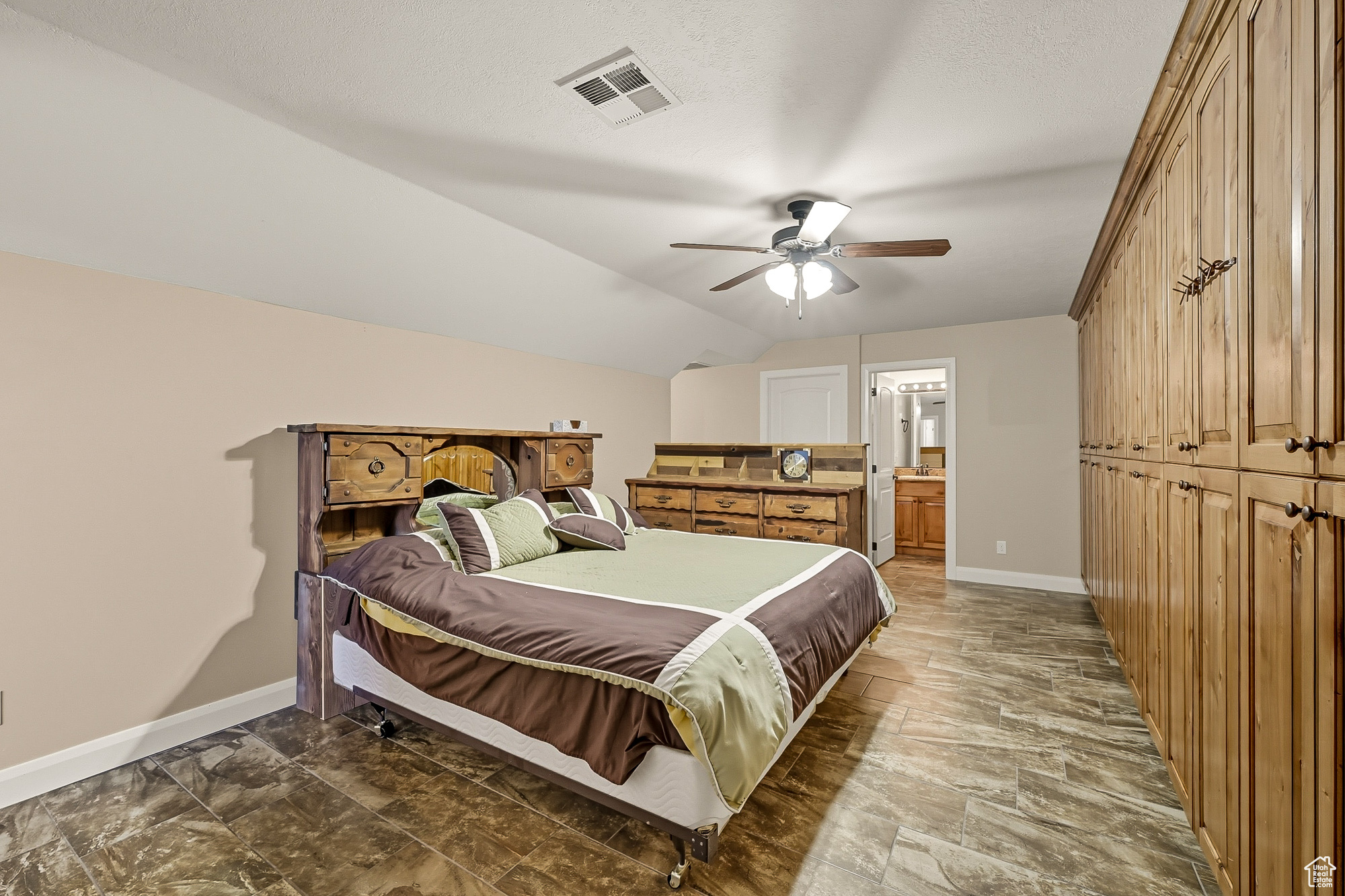 EAGLE RIDGE AT SOUTH MOUNTAIN - Residential
