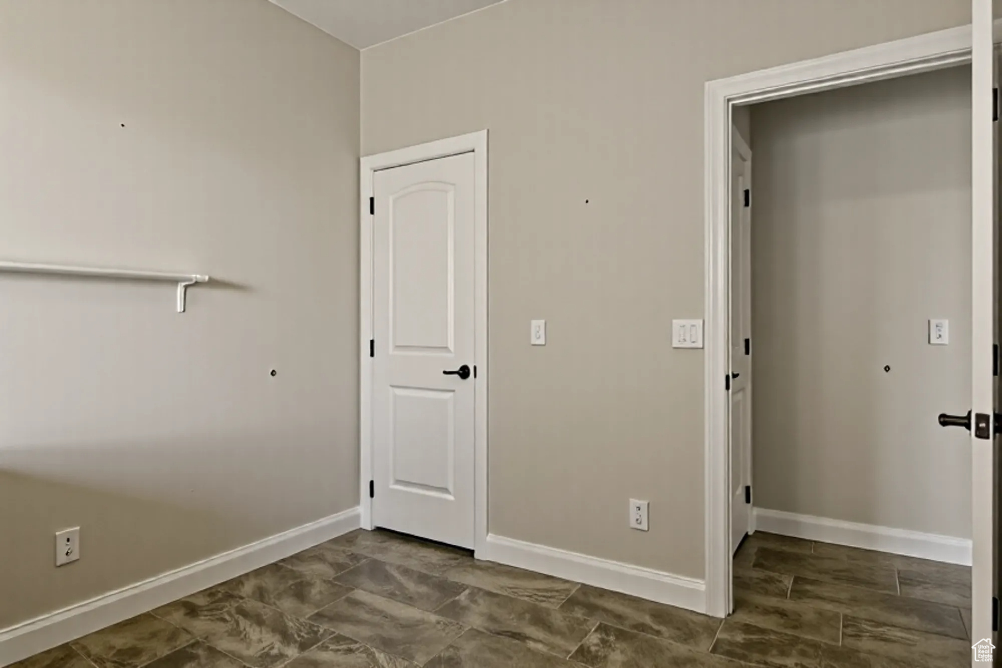 EAGLE RIDGE AT SOUTH MOUNTAIN - Residential
