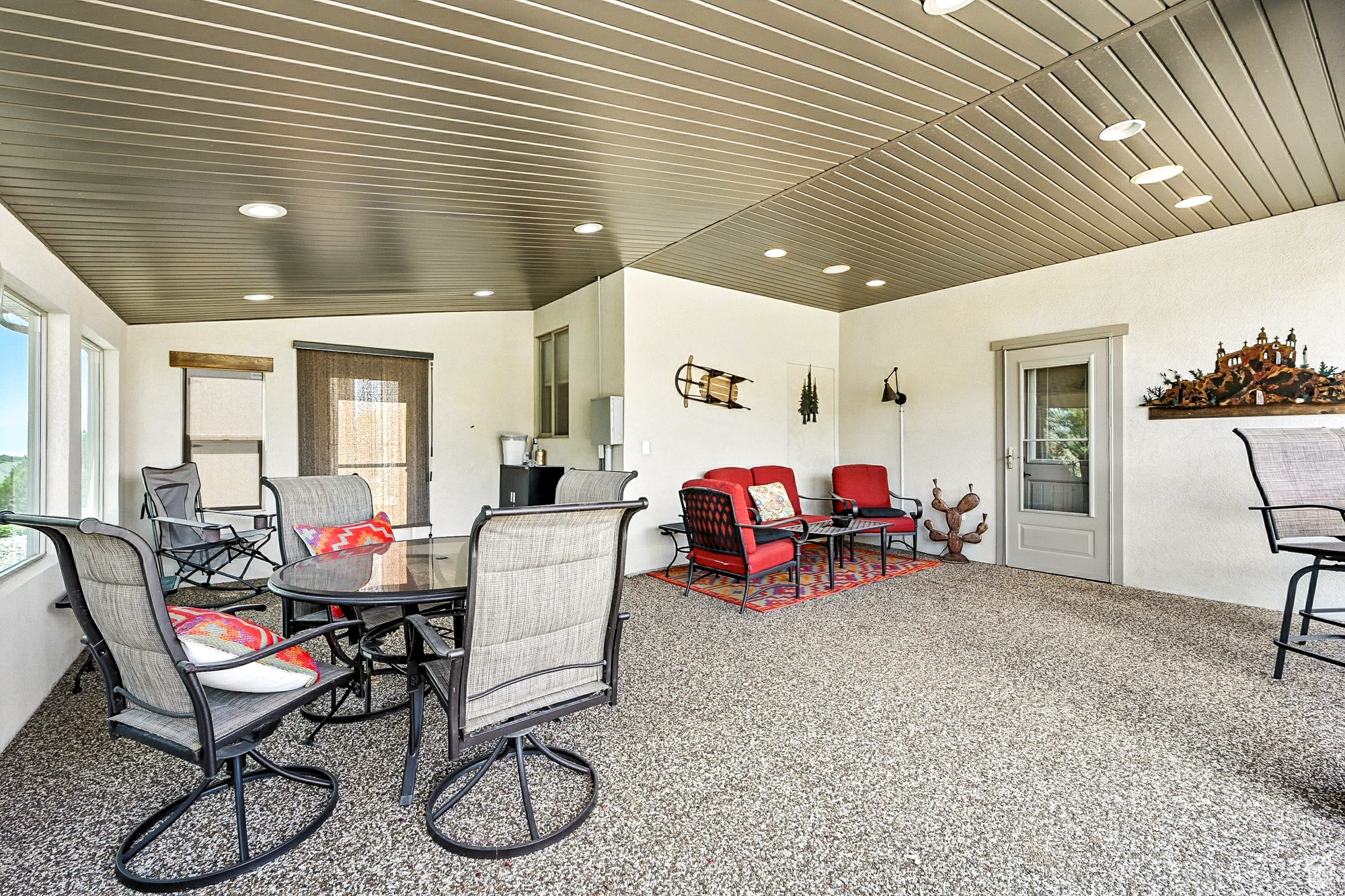 EAGLE RIDGE AT SOUTH MOUNTAIN - Residential