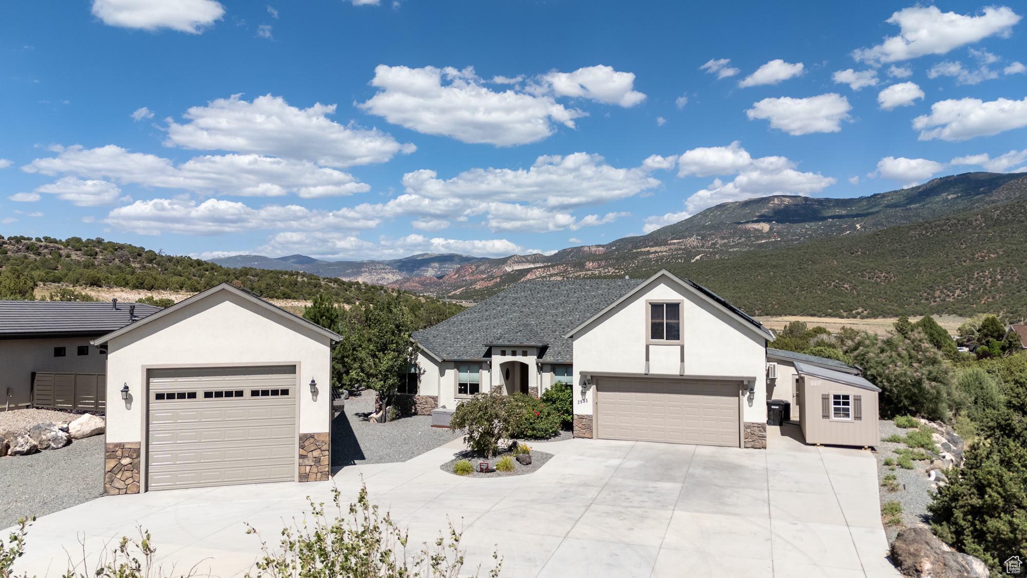 EAGLE RIDGE AT SOUTH MOUNTAIN - Residential