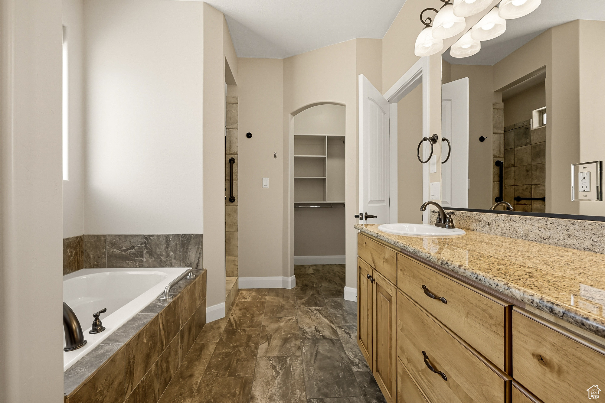 EAGLE RIDGE AT SOUTH MOUNTAIN - Residential