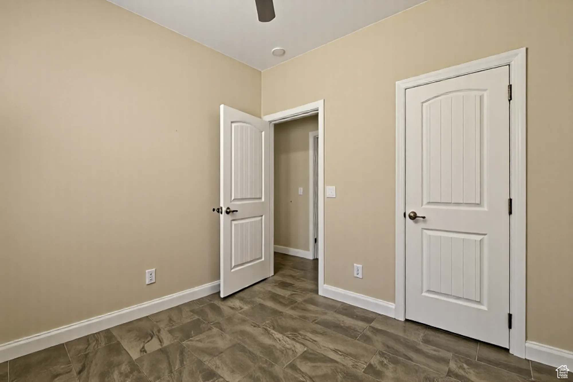 EAGLE RIDGE AT SOUTH MOUNTAIN - Residential