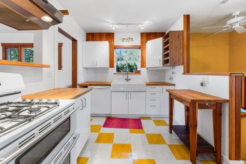 Tiny photo for 2206 S LAKE ST, Salt Lake City, UT 84106 (MLS # 2142106)