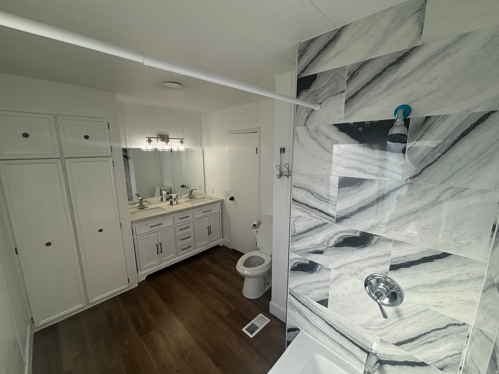 MIDLAND COMMUNITY - Residential