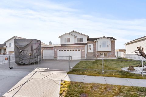 Tiny photo for 3077 W 4650 S, Roy, UT 84067 (MLS # 2127177)
