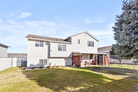 Tiny photo for 3077 W 4650 S, Roy, UT 84067 (MLS # 2127177)