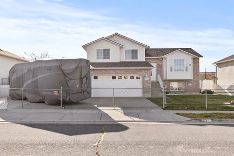 Tiny photo for 3077 W 4650 S, Roy, UT 84067 (MLS # 2127177)