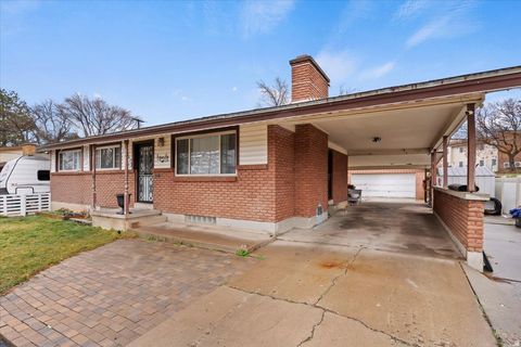 Tiny photo for 446 FERN DR, Clearfield, UT 84015 (MLS # 2128962)