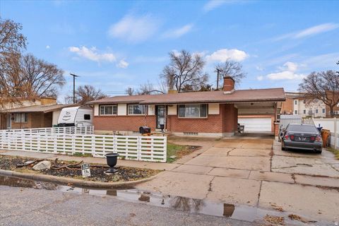 Tiny photo for 446 FERN DR, Clearfield, UT 84015 (MLS # 2128962)