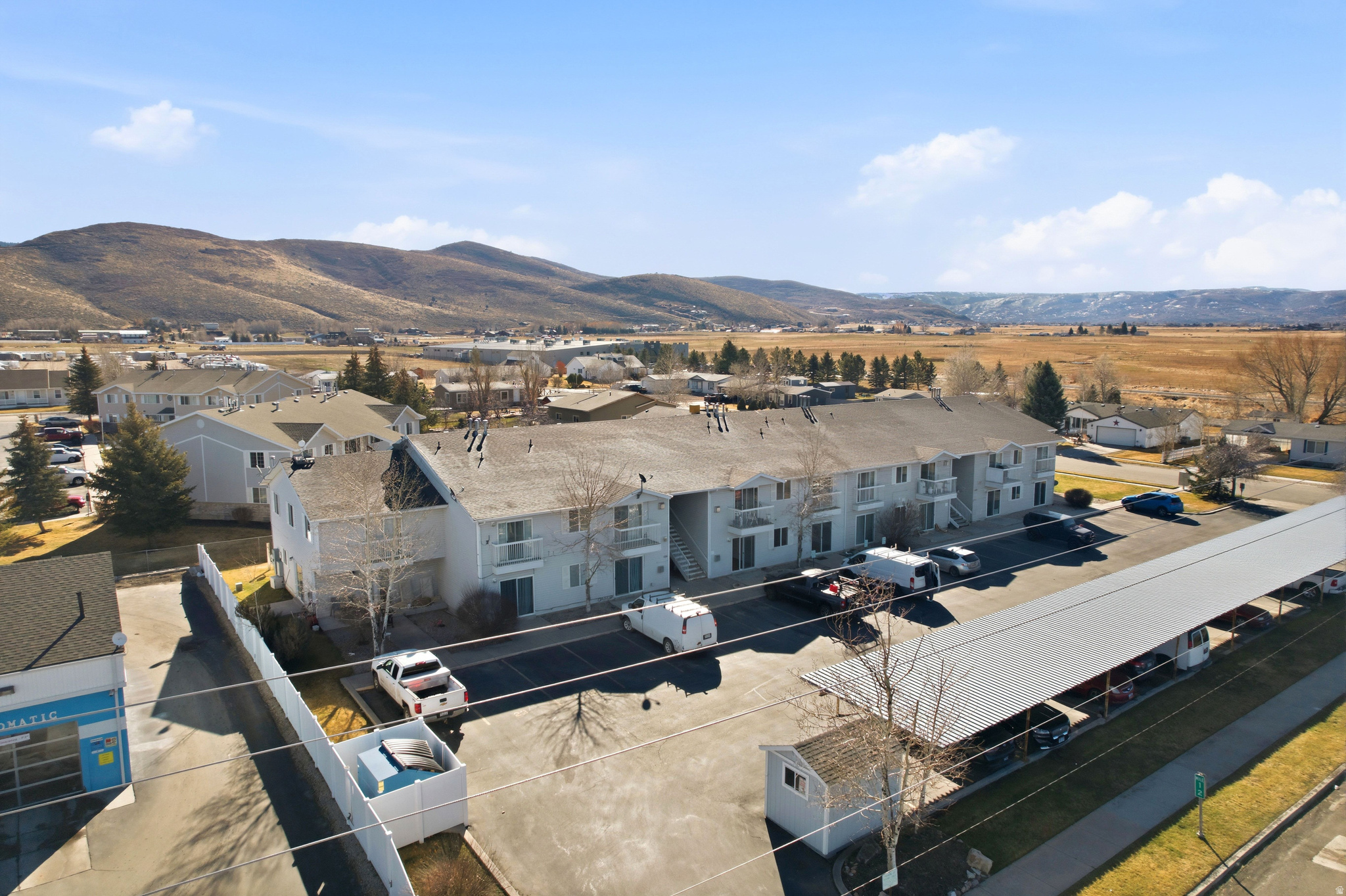 UINTA VIEW CONDOMINIUM - Residential