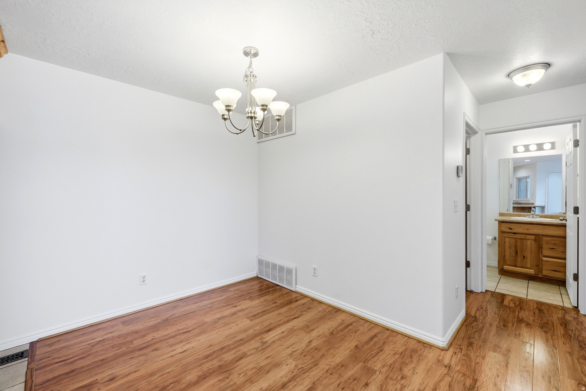 UINTA VIEW CONDOMINIUM - Residential