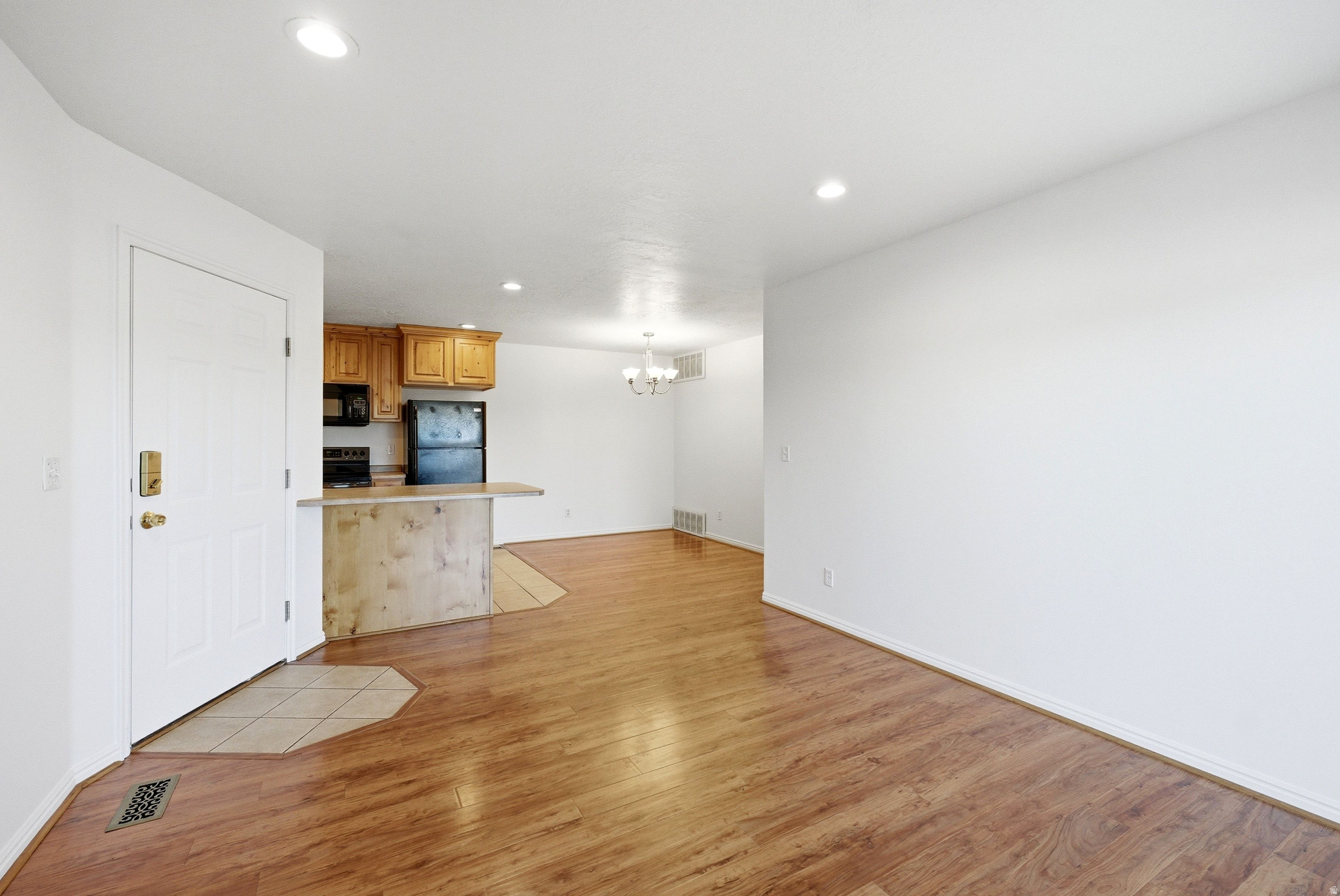 UINTA VIEW CONDOMINIUM - Residential