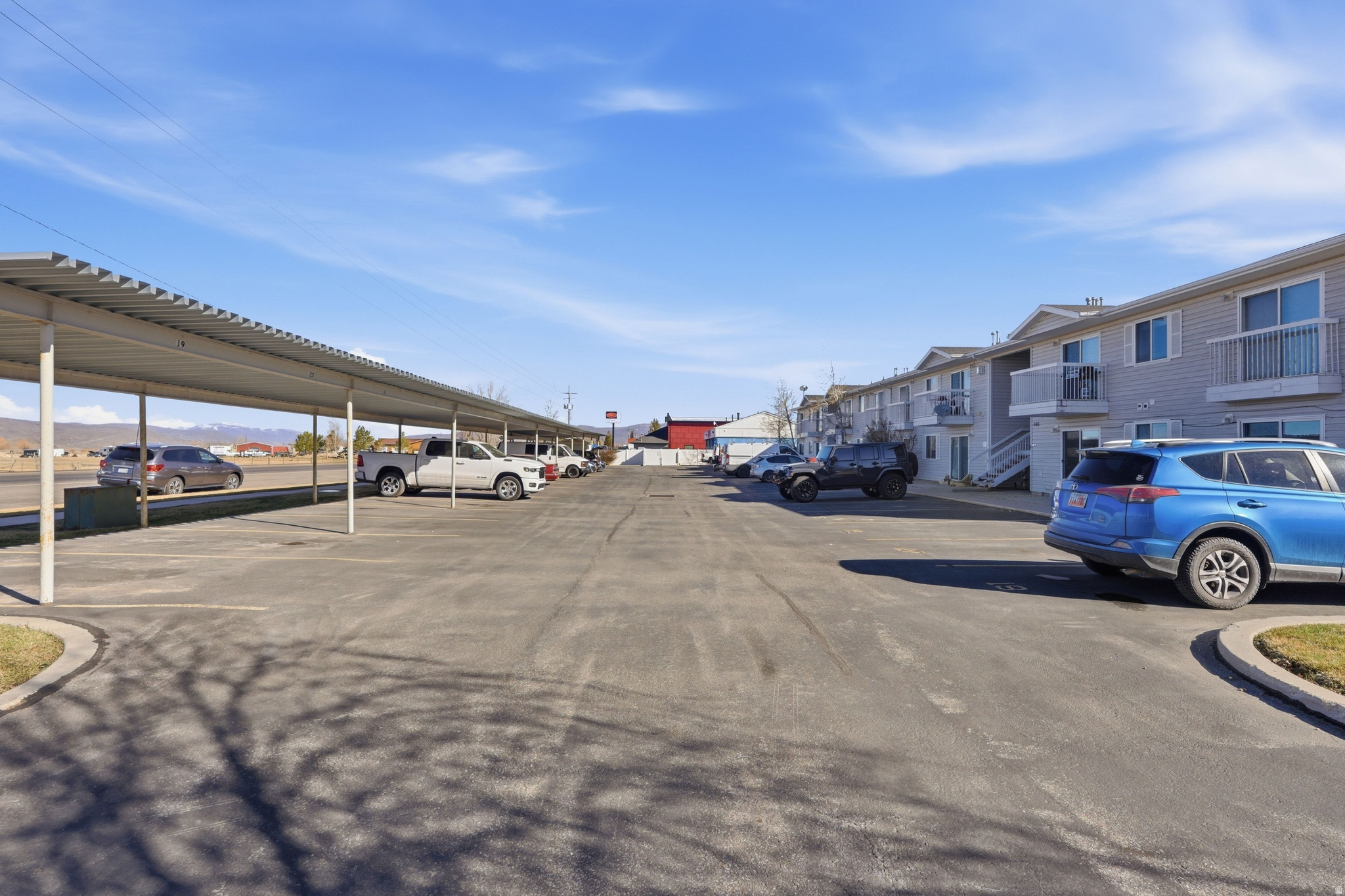 UINTA VIEW CONDOMINIUM - Residential