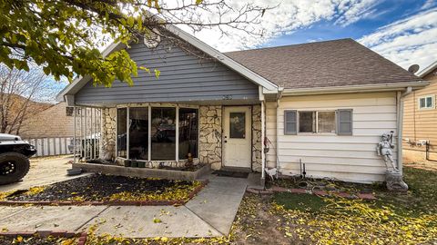 Photo of 620 EDGEHILL PL, East Carbon, UT 84520 (MLS # 2158531)