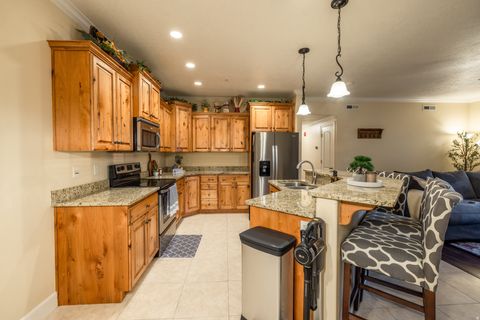 Photo of 1030 N 995 W #905, Orem, UT 84057 (MLS # 2124891)
