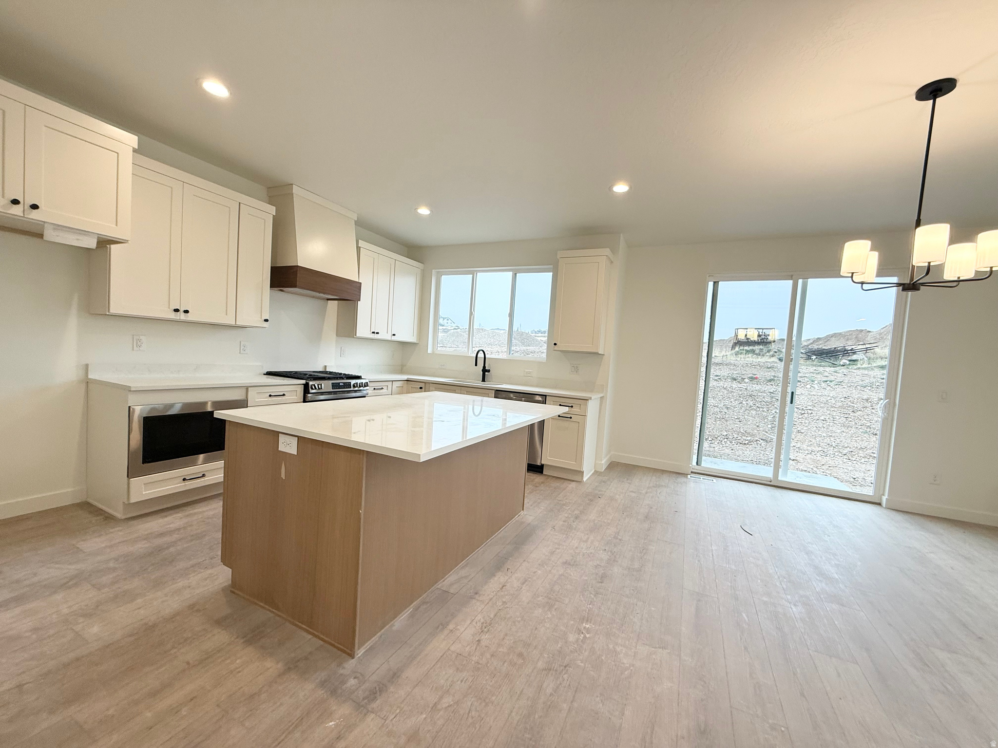 OQUIRRH WEST PHASE 3 - Residential