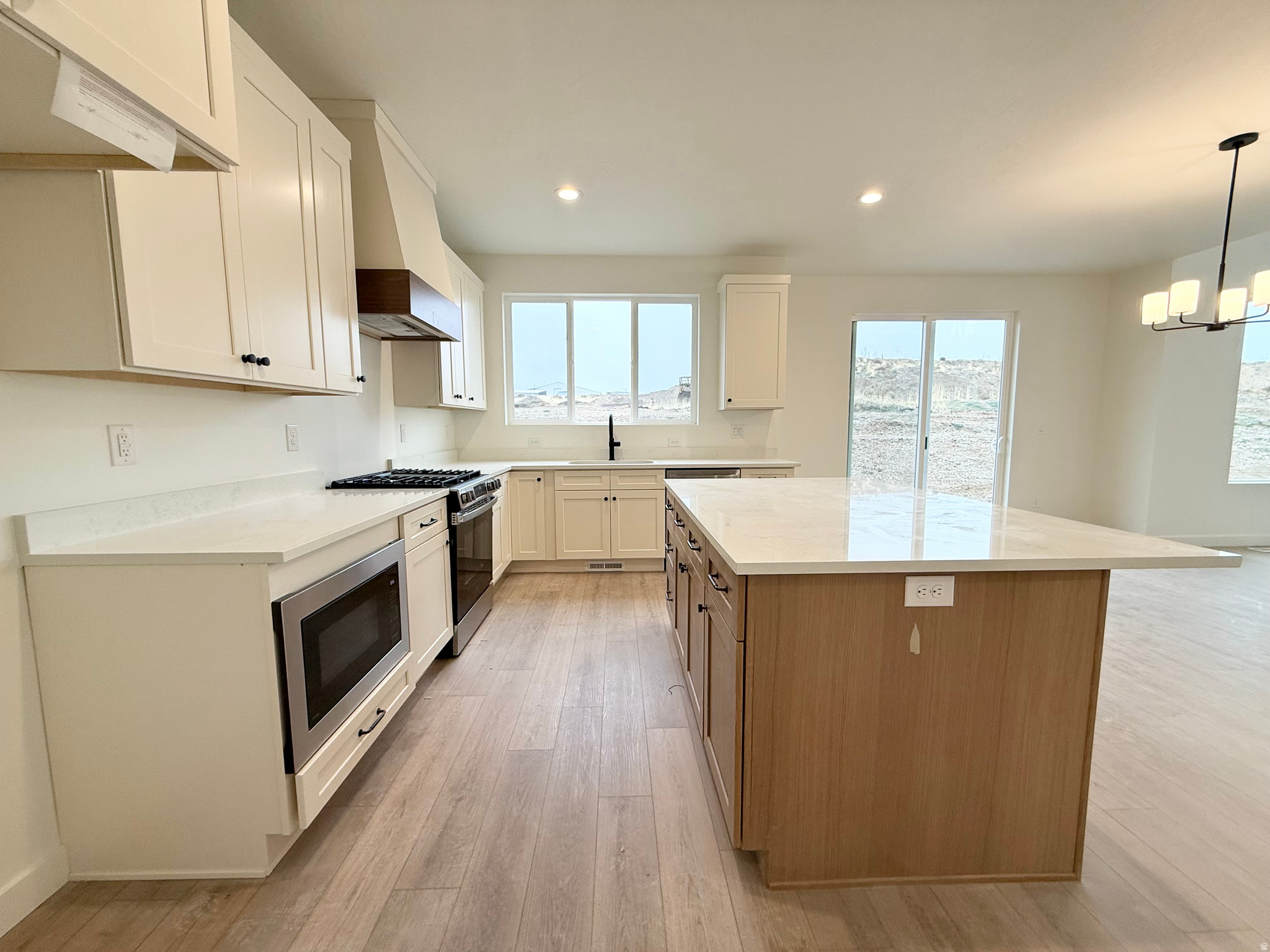 OQUIRRH WEST PHASE 3 - Residential