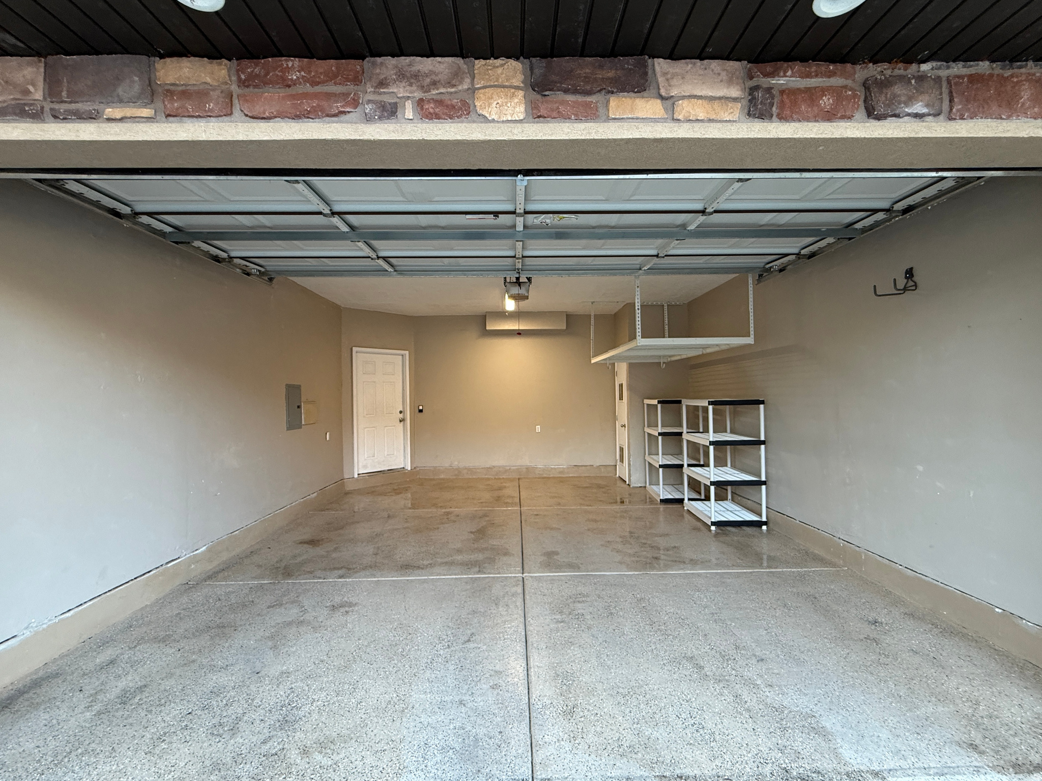 THE GABLES AT PLEASANT GROVE - Residential