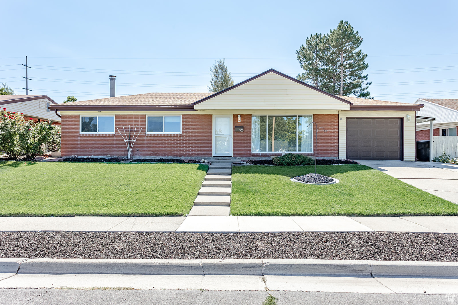 583 W Spacerama Dr, Murray, Utah image 2