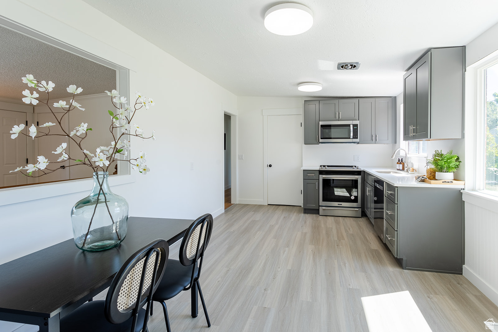 583 W Spacerama Dr, Murray, Utah image 10