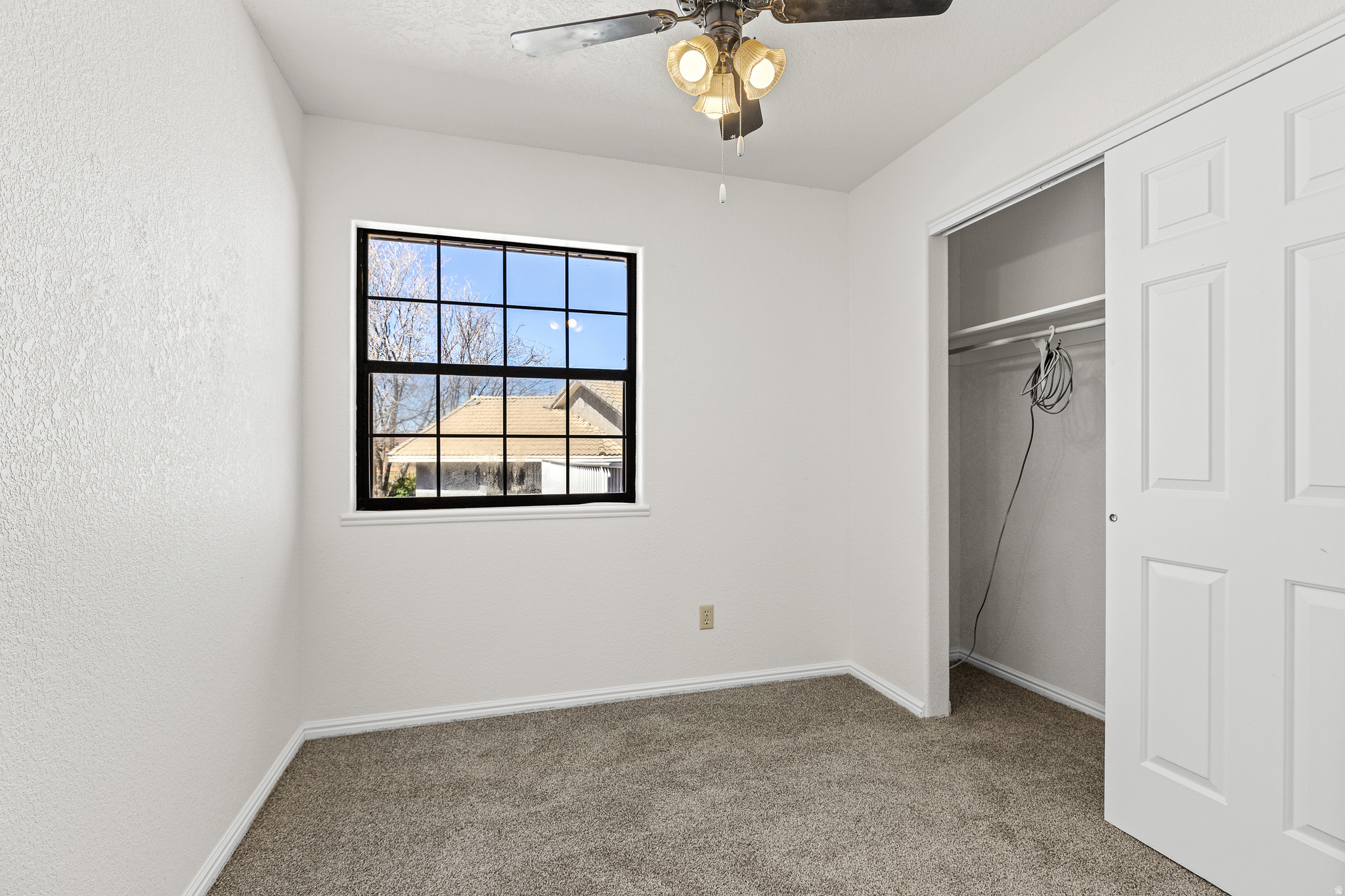 BLOOMINGTON HILLS - Residential