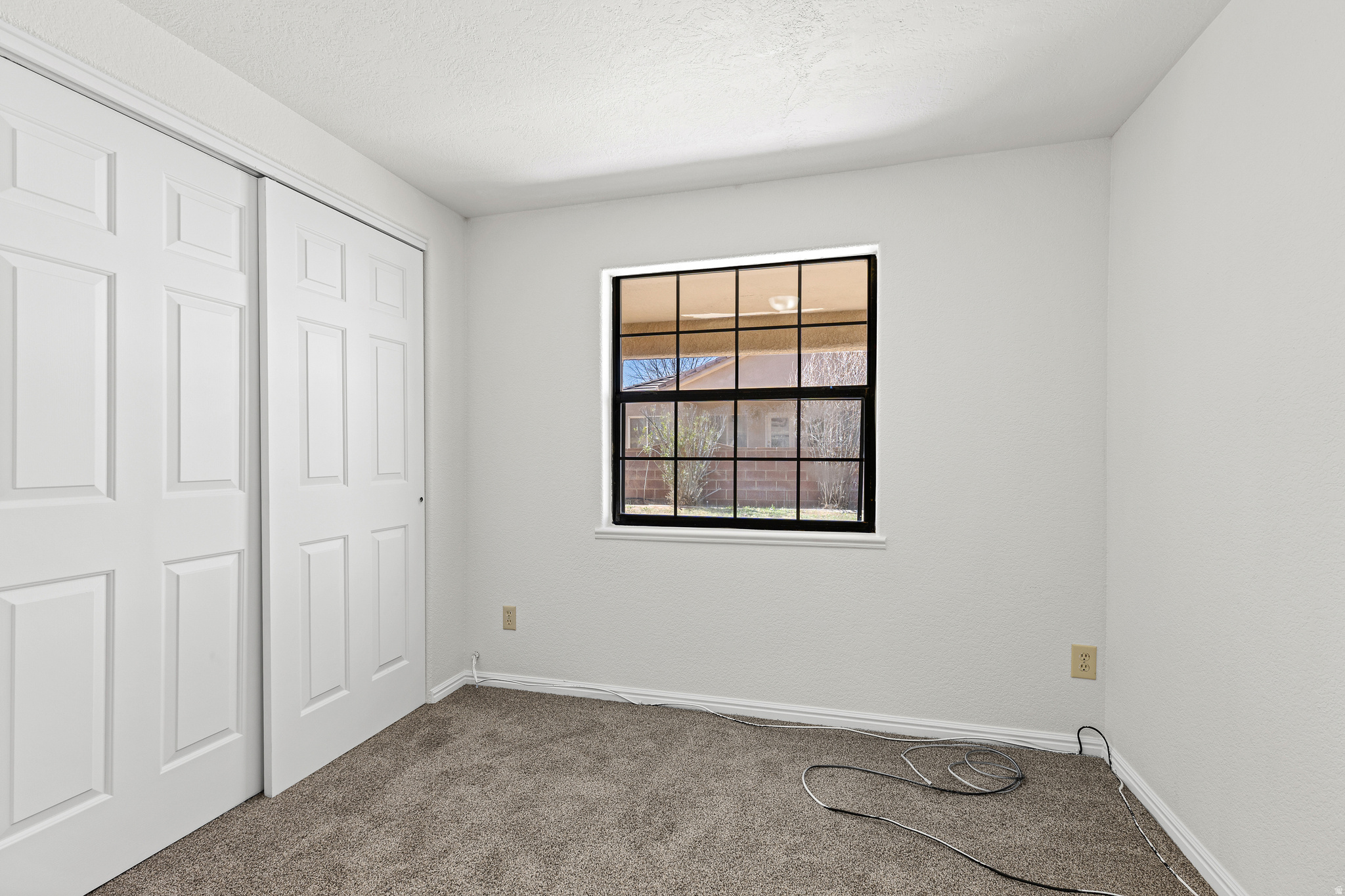 BLOOMINGTON HILLS - Residential