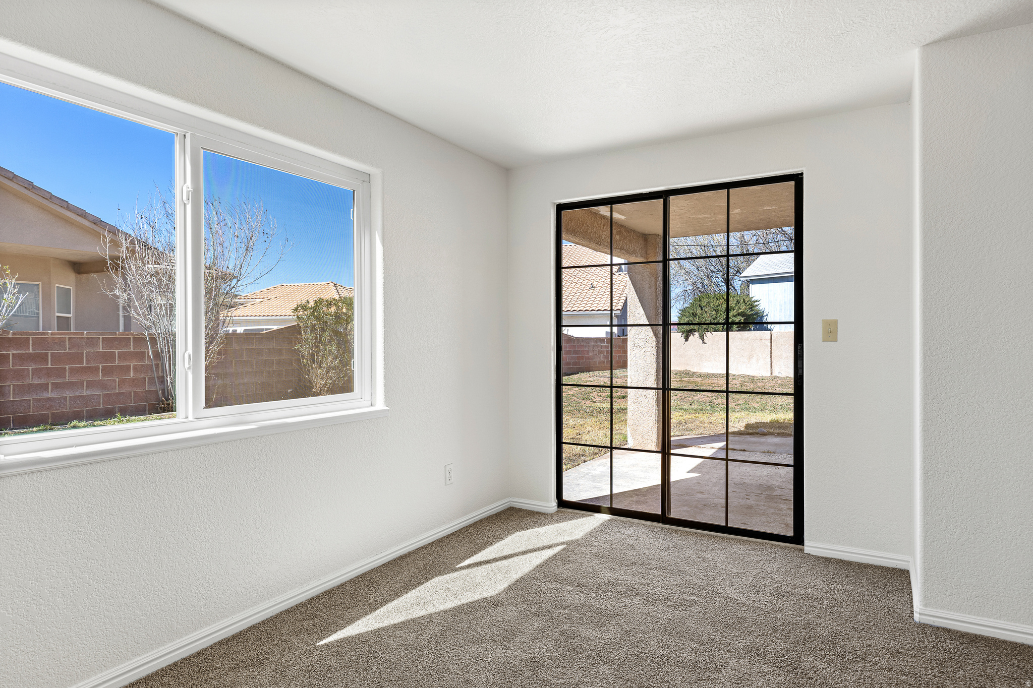 BLOOMINGTON HILLS - Residential