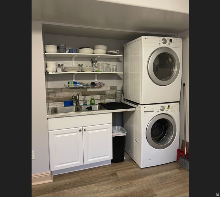 Room for Rent in Riverton  Prime Location Near The District Looking for a space in a great location?   We have 1-bedroom available (1 person only)  in a 2-bedroom basement apartment, just minutes from The District, offering plenty of shopping and dining options.   Enjoy easy access to Bangerter Highway and Mountain View Corridor for convenient commuting.  Features:  Washer and dryer is already hooked up for your use Driveway parking near the apartment entrance (off-street) Covered patio with BBQ for outdoor enjoyment  Shared Spaces:  Full bathroom Kitchenette Washer/dryer Patio and driveway