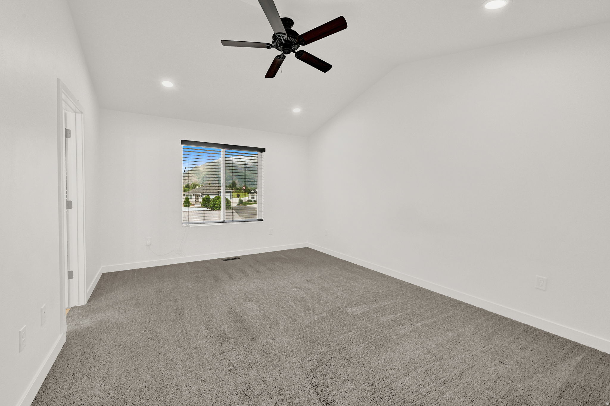 HARVEST PARK - Residential